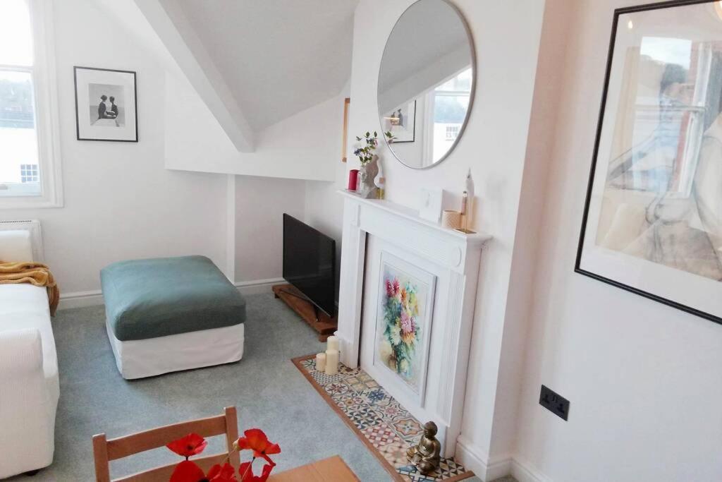 Cosy, Elegant Apartment In Heart Of Ludlow Town Exteriér fotografie