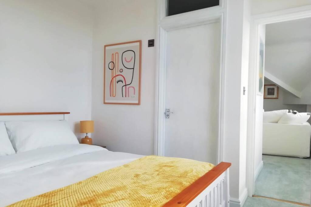 Cosy, Elegant Apartment In Heart Of Ludlow Town Exteriér fotografie